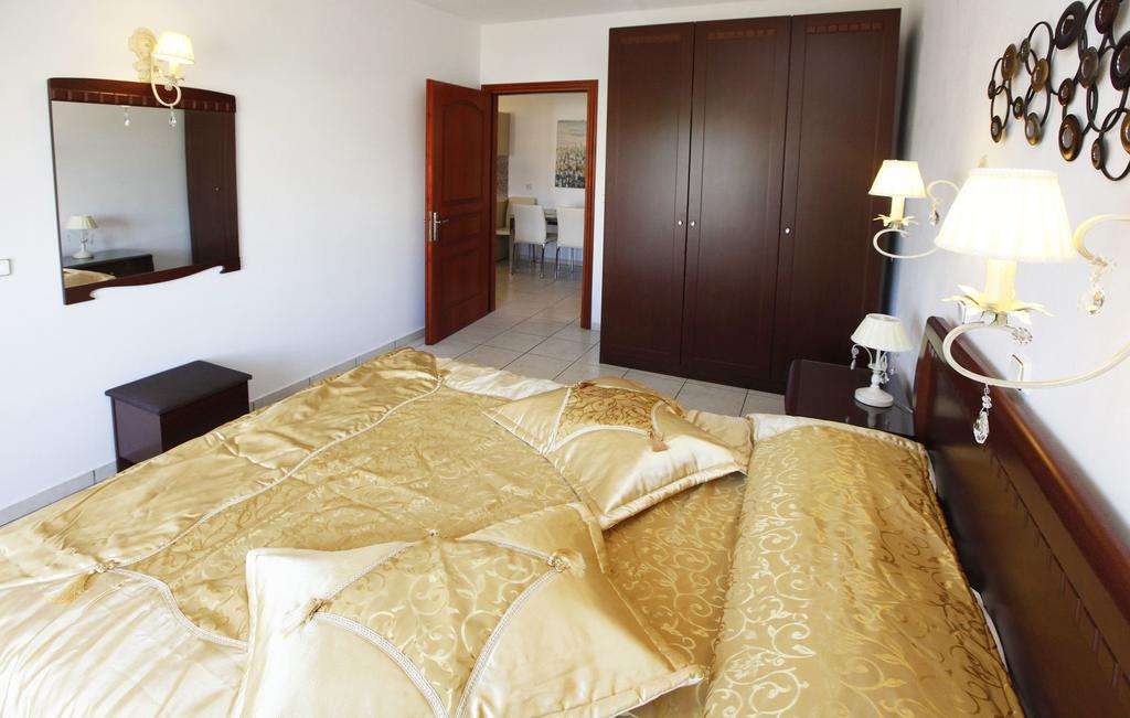 Nereids Apartments And Studios Chrysi Ammoudia Exterior foto