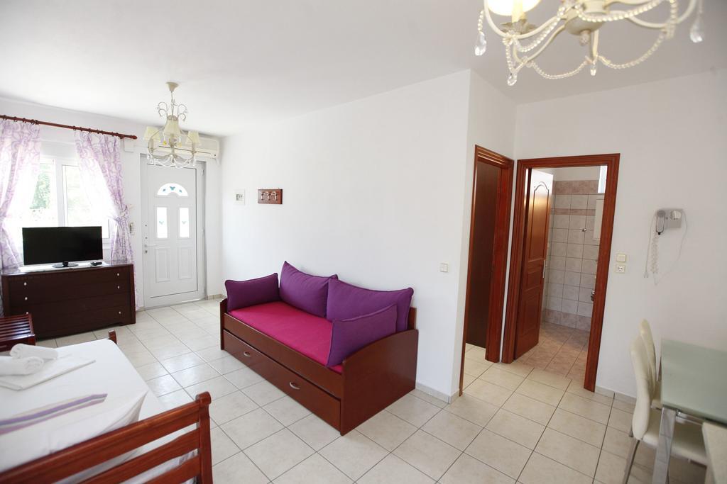 Nereids Apartments And Studios Chrysi Ammoudia Exterior foto